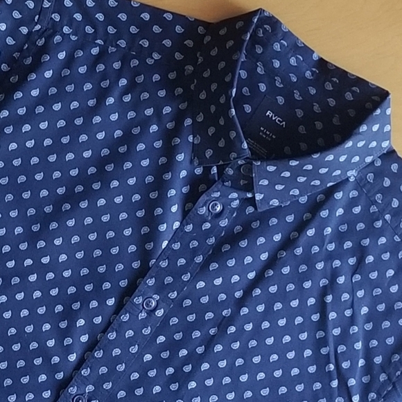 RVCA Mens Mini Paisley Button-Up Shirt